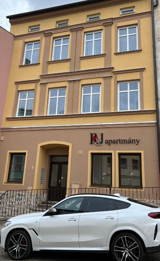 ברומוב R&J Apartmany מראה חיצוני תמונה